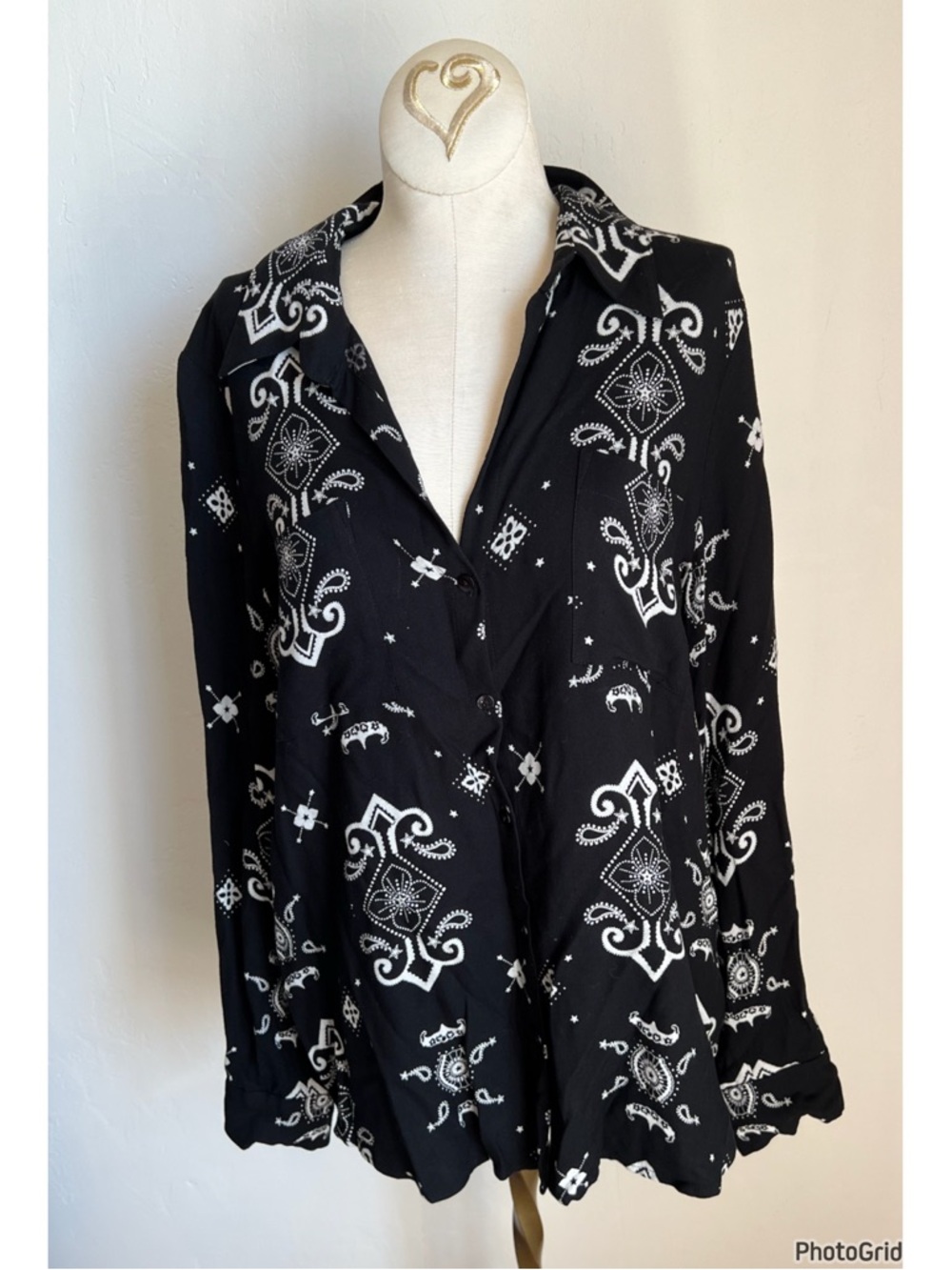 L’Agence Jaqueline Bandana Print Flannel Top Medium western - Picture 2 of 6
